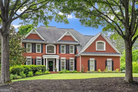 210 Hamilton Way, Roswell, GA 30075