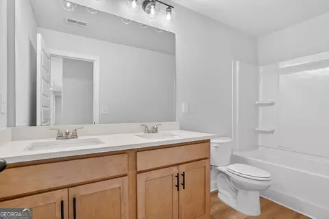 Bath - 138 Oak Dr #LOT 73, Gray, GA 31032 photo 2 of 4