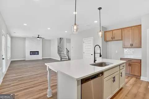 Living - 138 Oak Dr #LOT 73, Gray, GA 31032 photo 5 of 5