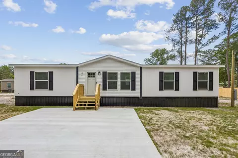 Exterior - 206 Elm St, Folkston, GA 31537 photo 1 of 9