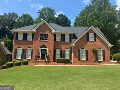 215 Sandridge Ct, Alpharetta, GA 30022