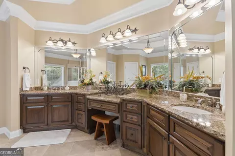 Bath - 5356 Settles Bridge Rd, Suwanee, GA 30024 photo 5 of 7