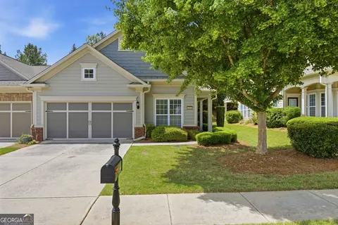 6201 Longleaf Dr, Hoschton, GA 30548