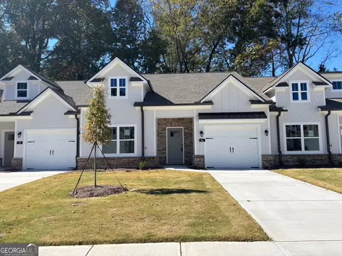 66 Village Ct #12, Cleveland, GA 30528