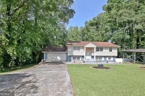 53 Lynn Cir, Newnan, GA 30263