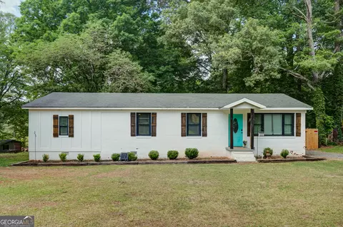 133 Davis Rd, Barnesville, GA 30204