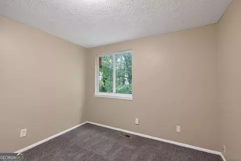Bedroom - 2075 Countydown Ln, Stone Mountain, GA 30088 photo 2 of 10
