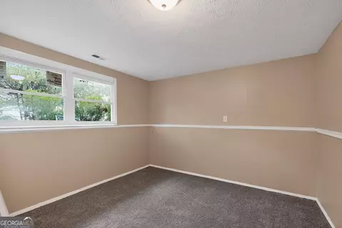Bedroom - 2075 Countydown Ln, Stone Mountain, GA 30088 photo 5 of 10