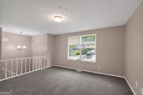 Living - 2075 Countydown Ln, Stone Mountain, GA 30088 photo 2 of 5