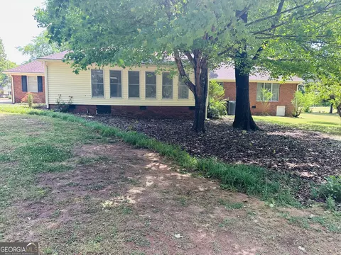 Exterior - 100 Rover Rd, Williamson, GA 30292 photo 6 of 7