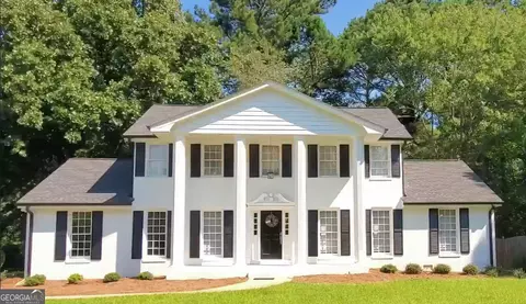 7120 Rockbridge Rd, Stone Mountain, GA 30087