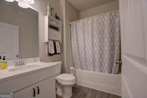 Bath - 3 Macintosh Dr NE, Rome, GA 30165 photo 1 of 2