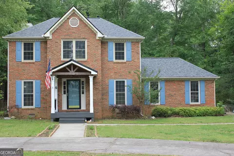 230 Mapledale Trl, Sharpsburg, GA 30277