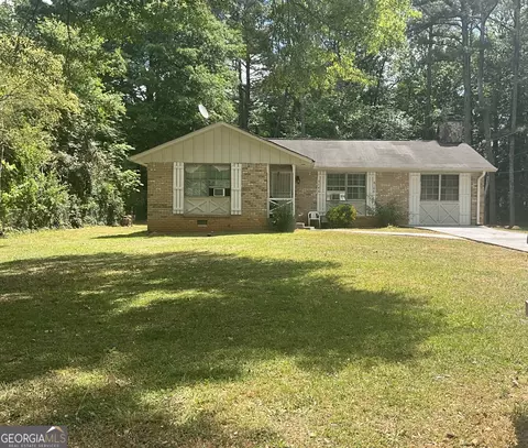 6146 Hickory Dr, Forest Park, GA 30297