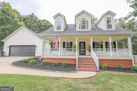 240 NW Southern Walk Dr, Milledgeville, GA 31061