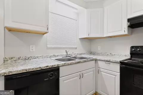 Kitchen - 2617 Blueberry Dr, Augusta, GA 30906 photo 4 of 4