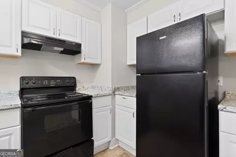 Kitchen - 2617 Blueberry Dr, Augusta, GA 30906 photo 3 of 4
