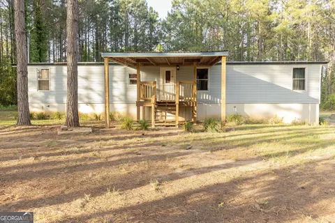 1541 Landing Cir, East Dublin, GA 31027