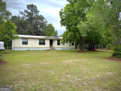 824 Hart Ln, Dublin, GA 31021