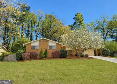 667 Brookline Dr SE, Marietta, GA 30067