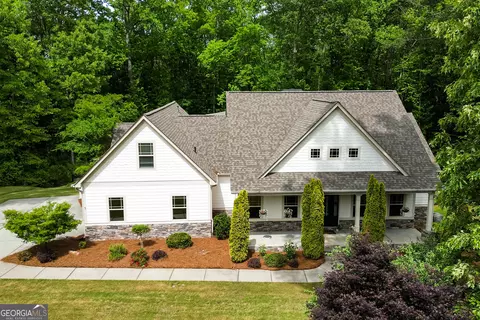 Exterior - 105 Laurel Forest Dr, Tyrone, GA 30290 photo 10 of 19