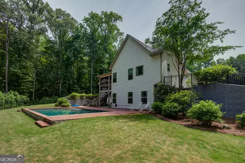 Exterior - 105 Laurel Forest Dr, Tyrone, GA 30290 photo 18 of 19