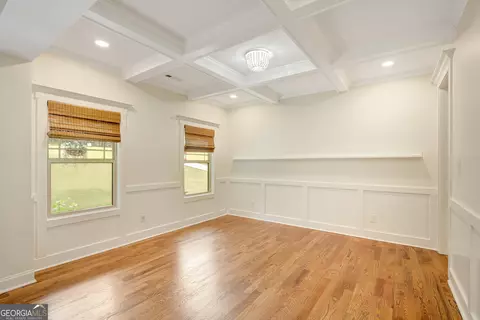 Living - 105 Laurel Forest Dr, Tyrone, GA 30290 photo 2 of 6