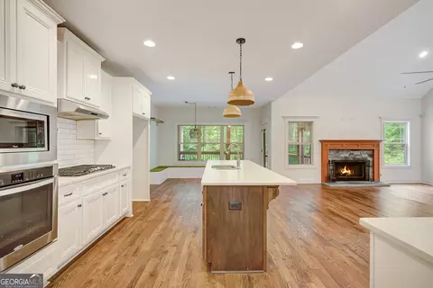 Kitchen - 105 Laurel Forest Dr, Tyrone, GA 30290 photo 2 of 6