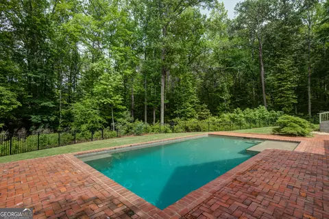 Exterior - 105 Laurel Forest Dr, Tyrone, GA 30290 photo 17 of 19