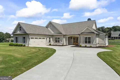 124 Rockford Farm Dr, Clarkesville, GA 30523
