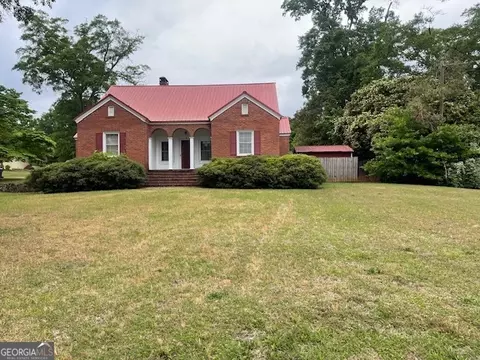 320 Parkway Dr, Thomaston, GA 30286