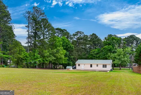 Exterior - 660 Bartley Rd, Lagrange, GA 30241 photo 5 of 7