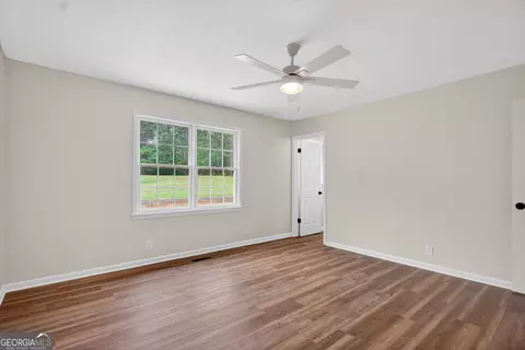 Bedroom - 660 Bartley Rd, Lagrange, GA 30241 photo 3 of 5