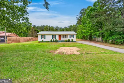 Exterior - 660 Bartley Rd, Lagrange, GA 30241 photo 2 of 7