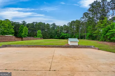Exterior - 660 Bartley Rd, Lagrange, GA 30241 photo 7 of 7