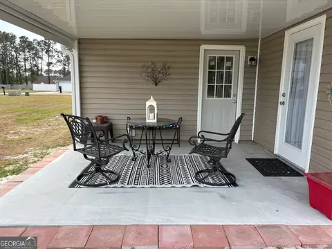 Exterior - 6663 Pine Ridge Cir, Blackshear, GA 31516 photo 3 of 11