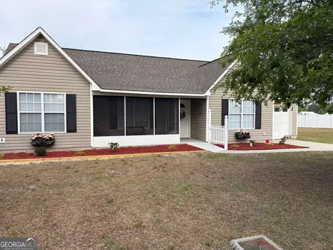 6663 Pine Ridge Cir, Blackshear, GA 31516