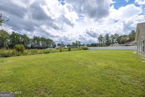 Exterior - 6663 Pine Ridge Cir, Blackshear, GA 31516 photo 11 of 11