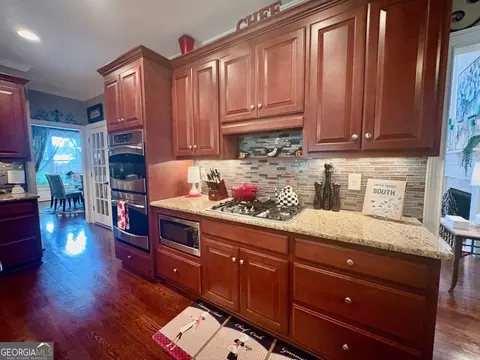 Kitchen - 1994 Bennett Rd, Grayson, GA 30017 photo 5 of 8