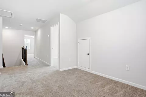 Entry Way - 136 Post Oak Dr, Jackson, GA 30233 photo 3 of 5