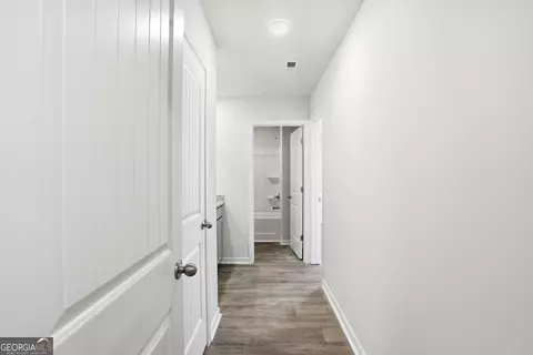 Entry Way - 136 Post Oak Dr, Jackson, GA 30233 photo 5 of 5