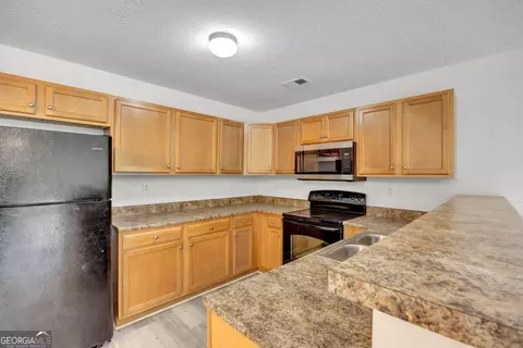 Kitchen - 127 Heritage Way, Jackson, GA 30233 photo 1 of 2
