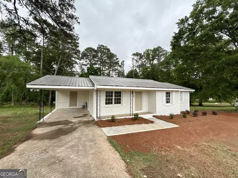 371 Church St, Pendergrass, GA 30567