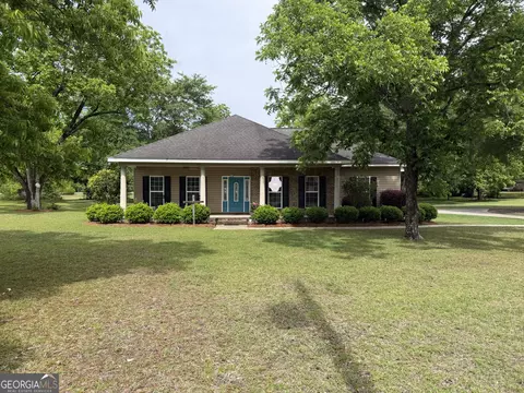 414 Parklane Dr, Dexter, GA 31019