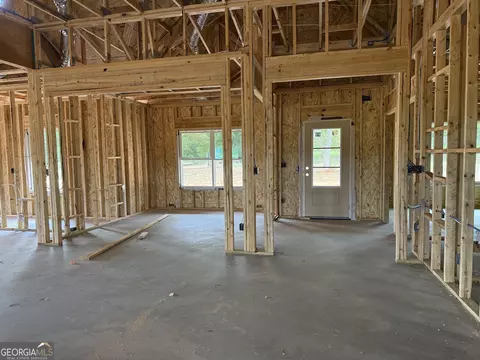 Entry Way - 355 Merrybrook Rd, Williamson, GA 30292 photo 2 of 6