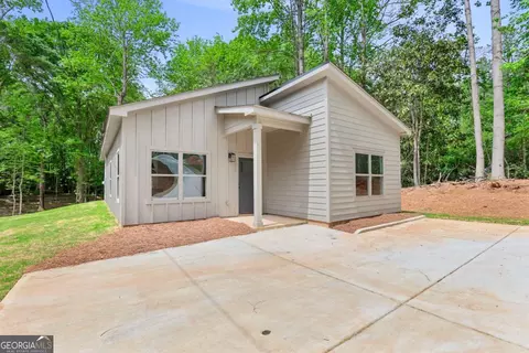 150 Lincoln St, Hogansville, GA 30230