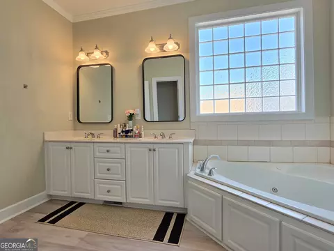 Bath - 3707 Pavilion Dr, Martinez, GA 30907 photo 2 of 5