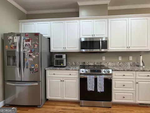 Kitchen - 3707 Pavilion Dr, Martinez, GA 30907 photo 2 of 5
