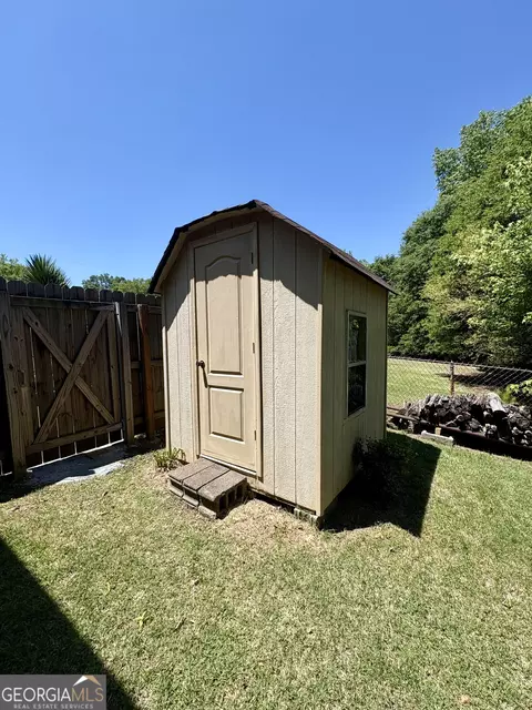 Exterior - 5921 John St, Austell, GA 30106 photo 8 of 11