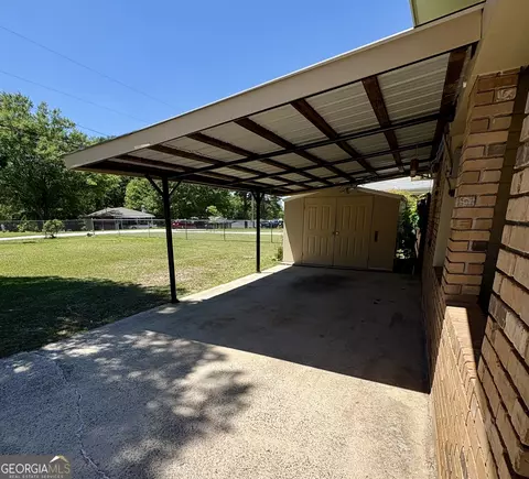 Exterior - 5921 John St, Austell, GA 30106 photo 9 of 11